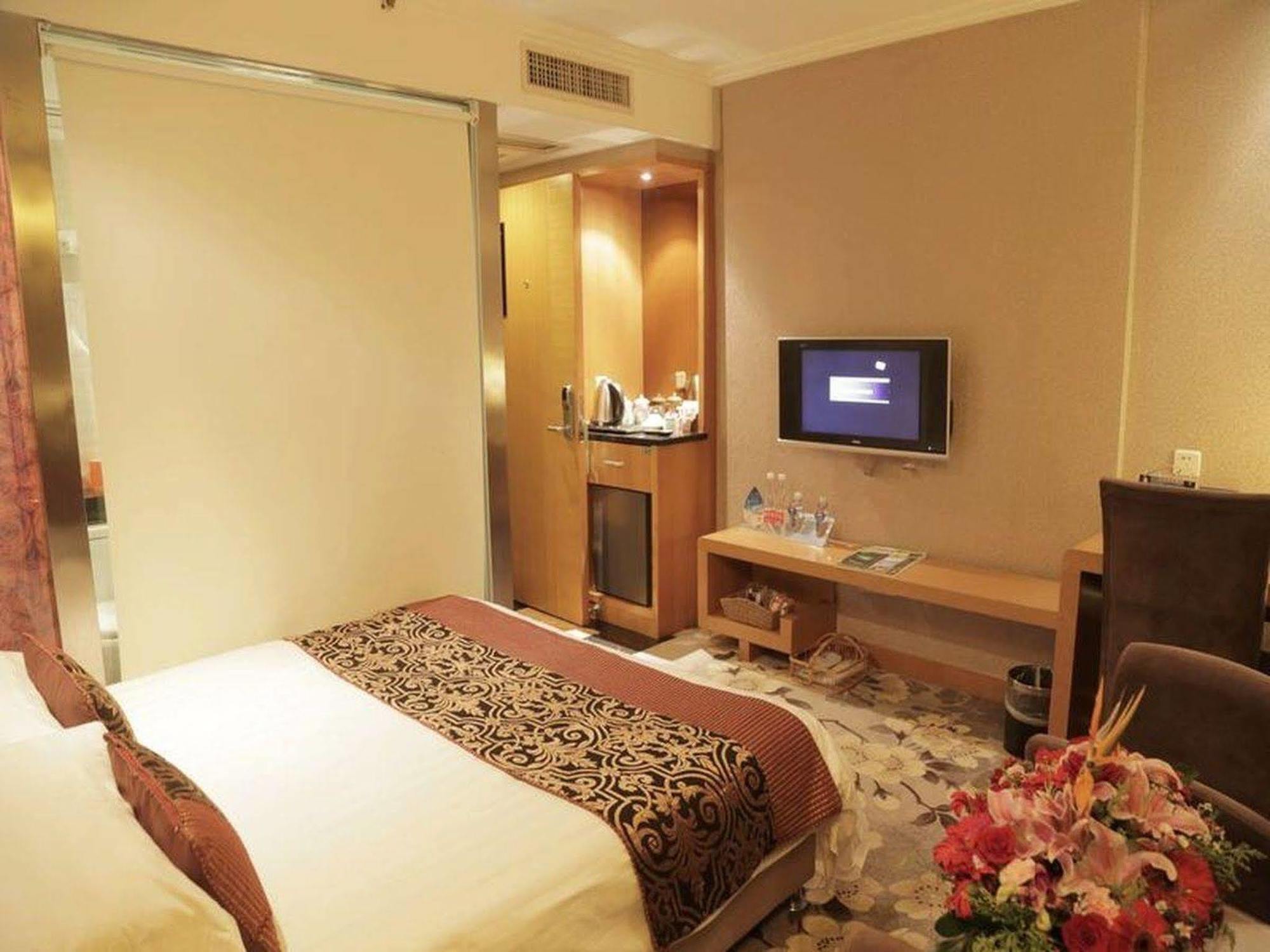 Yiwu Kasion Pushang Hotel Extérieur photo